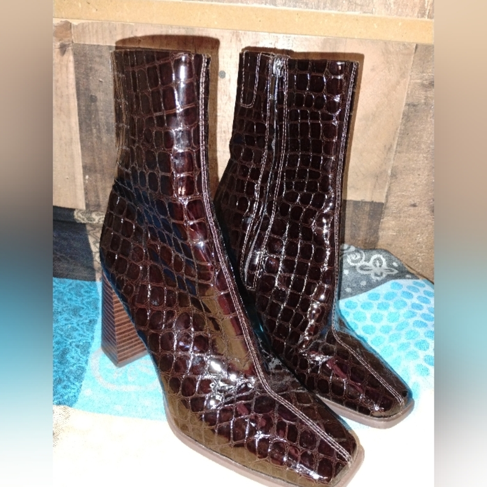 Sam Edelman Ivette 2 Block Heel Leather Boot Size 7.5 M Croc - Picture 5 of 10